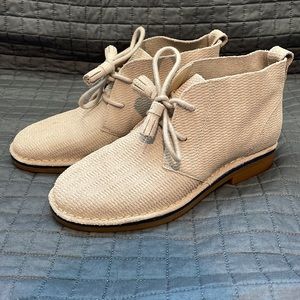 Hush Puppies bootie 7